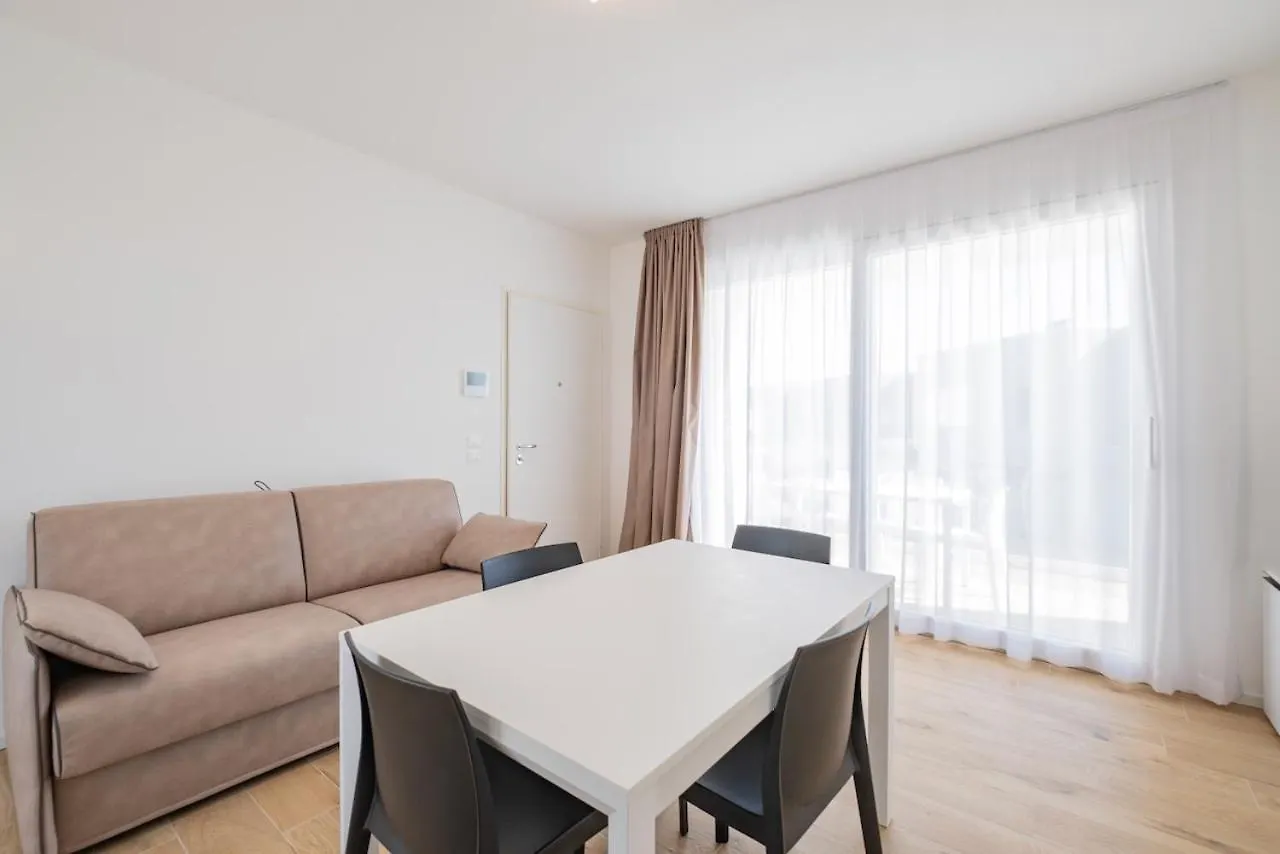 Trilogy Apartamento Lido di Jesolo 0*,